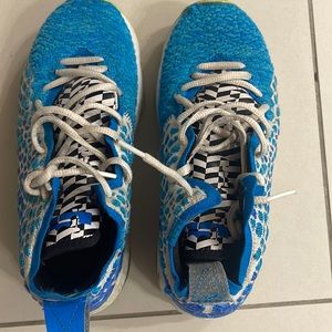 LeBron basketball shoes